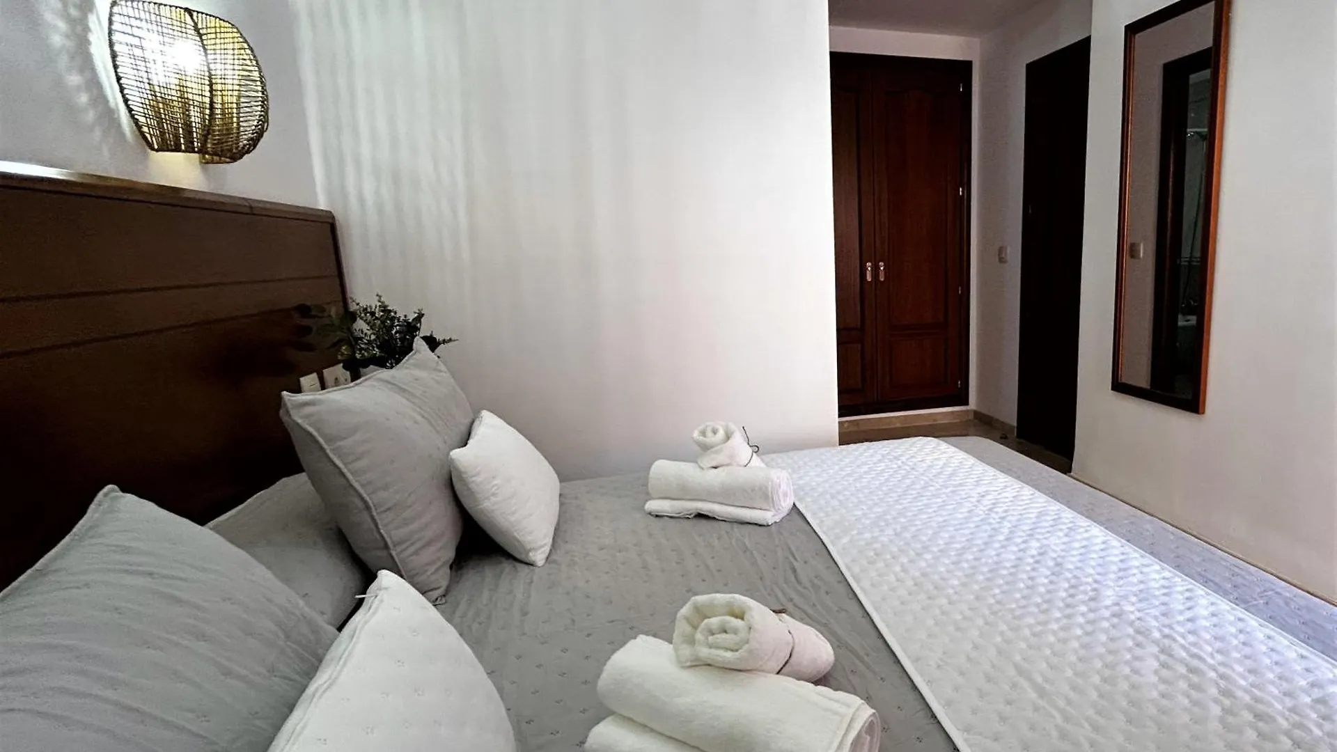 Apartamento Golf, Playa, Sol, Naturaleza, Piscina Y Wifi Manilva